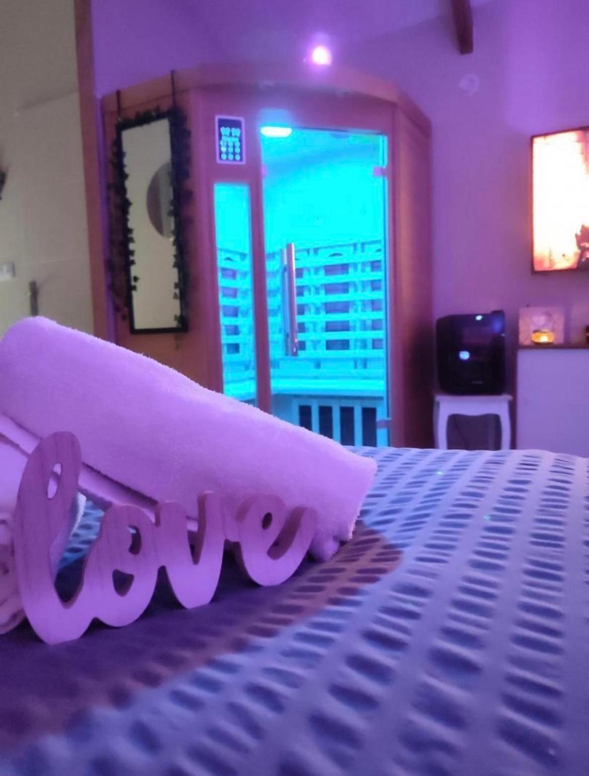 Bed and Breakfast Le Cocoon D'Emy Louvetot Екстер'єр фото